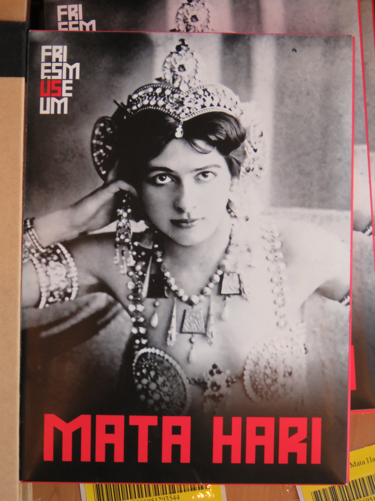 De roomruchte en mysterische Mata Hari is geboren in Leeuwarden. Wie was zij? De roemruchte en mysterische Mata Hari is geboren in Leeuwarden